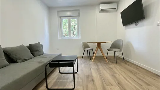 Apartments in Burjassot - photo 1