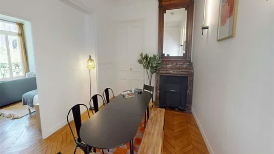 Rooms in Paris 17ème arrondissement - photo 8