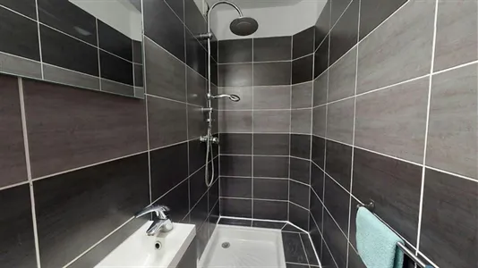 Rooms in Lyon - photo 9