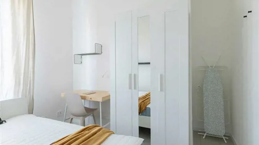 Rooms in Milano Zona 8 - Fiera, Gallaratese, Quarto Oggiaro - photo 2