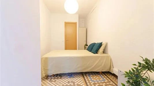 Rooms in Barcelona Eixample - photo 3