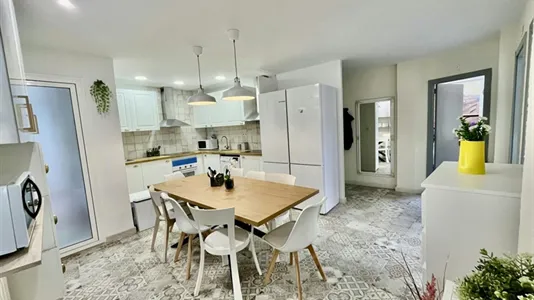 Rooms in Zaragoza - photo 8