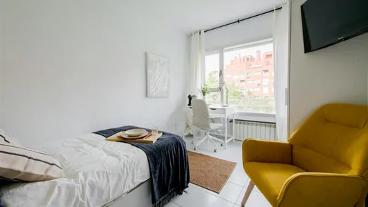 Rooms in Madrid Fuencarral-El Pardo - photo 2