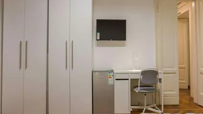 Room for rent in Milano Zona 1 - Centro storico, Milan