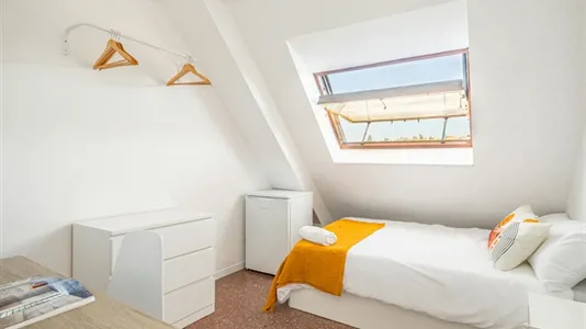 Rooms in Madrid Moncloa-Aravaca - photo 2