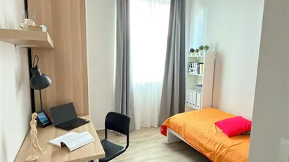 Room for rent in Pescara, Abruzzo