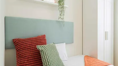 Room for rent in Madrid Chamartín, Madrid