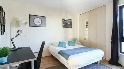 Room for rent in Nanterre, Île-de-France