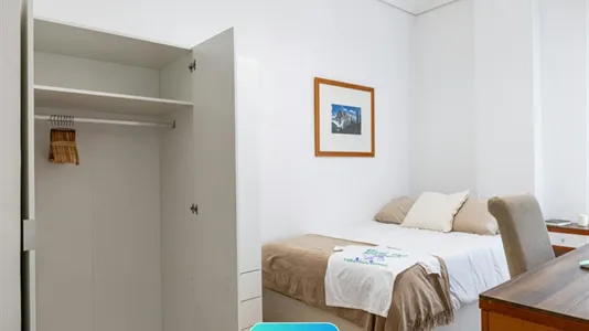 Rooms in Madrid Puente de Vallecas - photo 8
