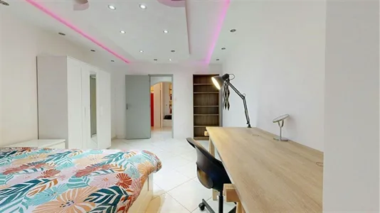 Rooms in Saint-Julien-en-Genevois - photo 5