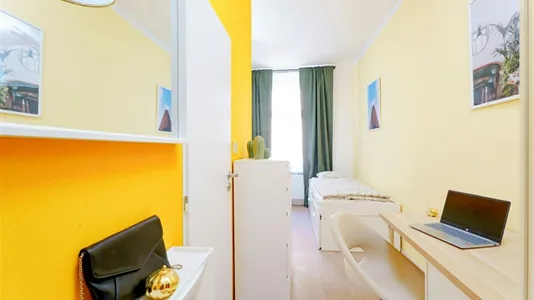 Apartments in Location is not specified - photo 6