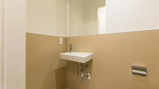 Rooms in Berlin Mitte - photo 9