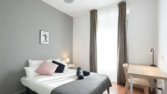 Rooms in Madrid Centro - photo 1