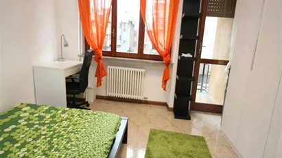 Room for rent in Milano Zona 9 - Porta Garibaldi, Niguarda, Milan