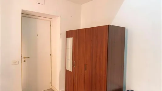 Rooms in Roma Municipio I – Centro Storico - photo 3