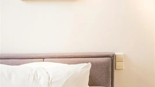 Rooms in Berlin Charlottenburg-Wilmersdorf - photo 7