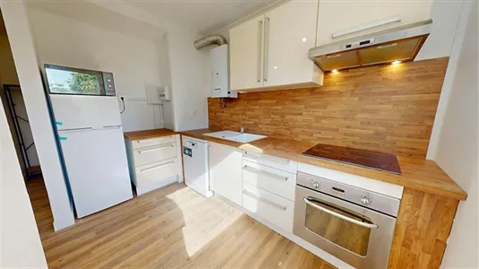 Apartments in Lyon - photo 3