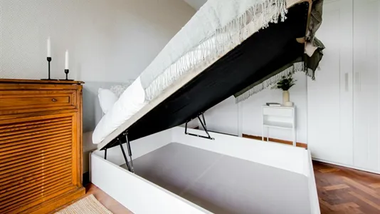 Rooms in Madrid Chamartín - photo 7