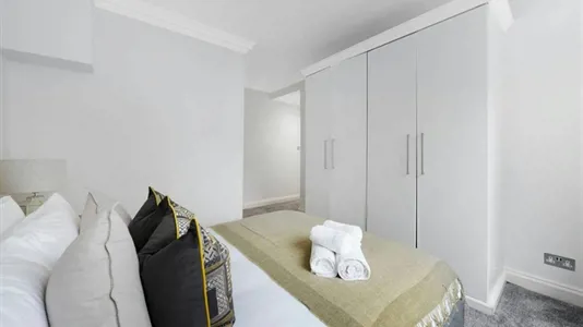 Apartments in Berlin Mitte - photo 1