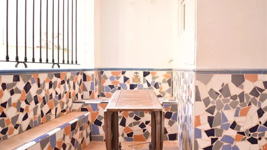 Apartments in Valencia Ciutat Vella - photo 9