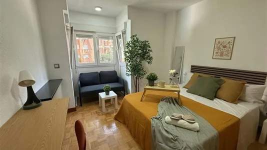 Rooms in Fuenlabrada - photo 3