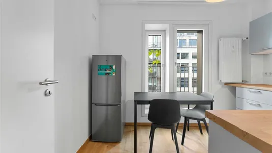 Rooms in Berlin Mitte - photo 4
