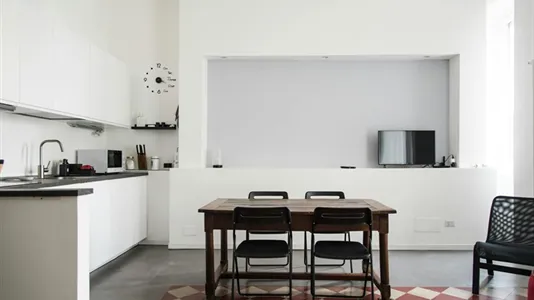 Apartments in Milano Zona 8 - Fiera, Gallaratese, Quarto Oggiaro - photo 3