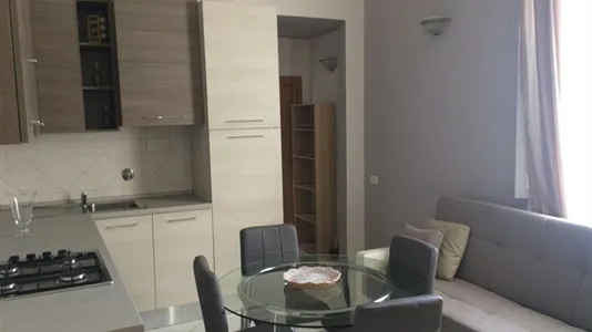 Rooms in Florence - photo 2