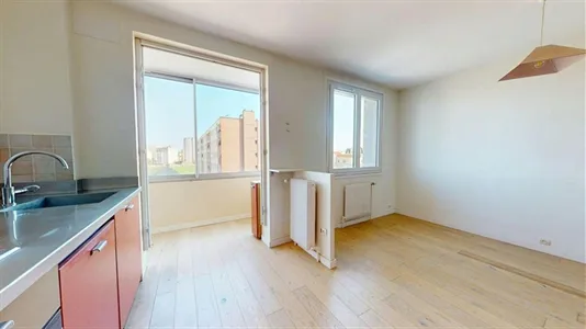 Apartments in Lyon - photo 2
