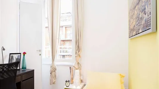 Rooms in Milano Zona 8 - Fiera, Gallaratese, Quarto Oggiaro - photo 7