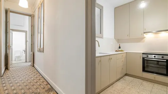 Rooms in Barcelona Ciutat Vella - photo 9