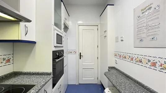 Rooms in Madrid Centro - photo 9