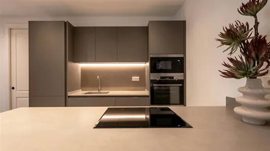 Apartments in Barcelona Ciutat Vella - photo 7