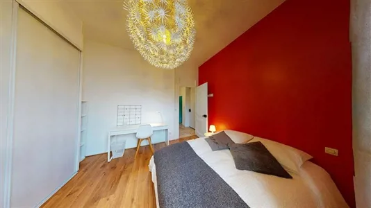 Rooms in Lyon - photo 2