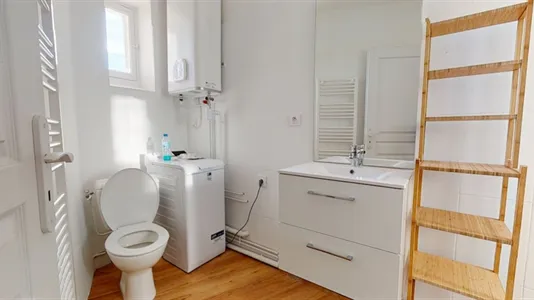 Rooms in Lyon - photo 9