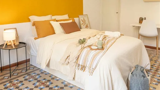 Rooms in Barcelona Eixample - photo 2
