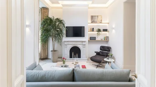 Apartments in Madrid Centro - photo 6