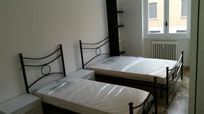 Room for rent in Milano Zona 5 - Vigentino, Chiaravalle, Gratosoglio, Milan