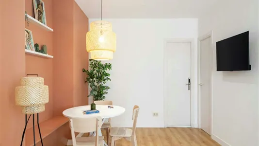 Rooms in Madrid Retiro - photo 9