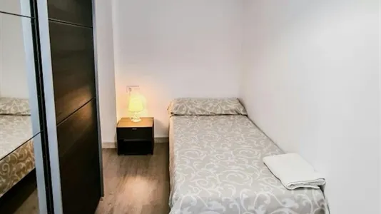 Rooms in el Camí de Vera - photo 6