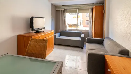 Rooms in el Camí de Vera - photo 5