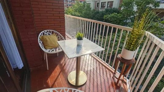 Rooms in Barcelona Eixample - photo 3