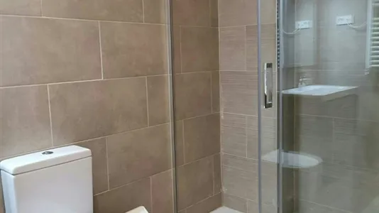 Rooms in Barcelona Ciutat Vella - photo 8