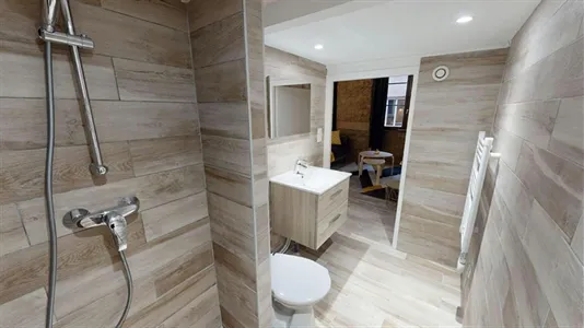 Apartments in Lyon - photo 8