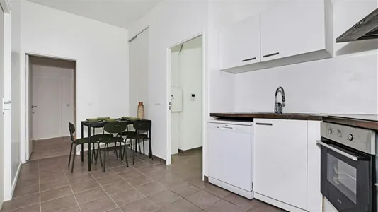 Rooms in Paris 19ème arrondissement - photo 6