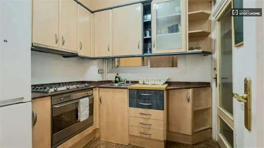Rooms in Barcelona Eixample - photo 7