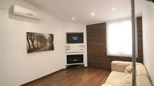Apartments in Barcelona Ciutat Vella - photo 3