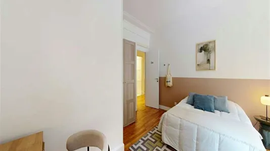 Rooms in Paris 8ème arrondissement - photo 3