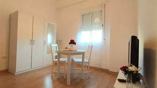 Rooms in Valencia L'Eixample - photo 5