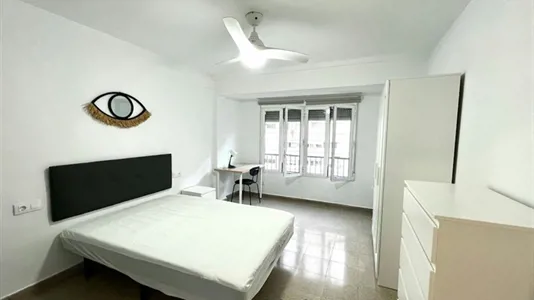 Rooms in Tavernes Blanques - photo 1